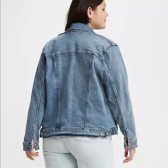 Levi’s Ex-Boyfriend Trucker Denim Jacket - Picture 4 of 17